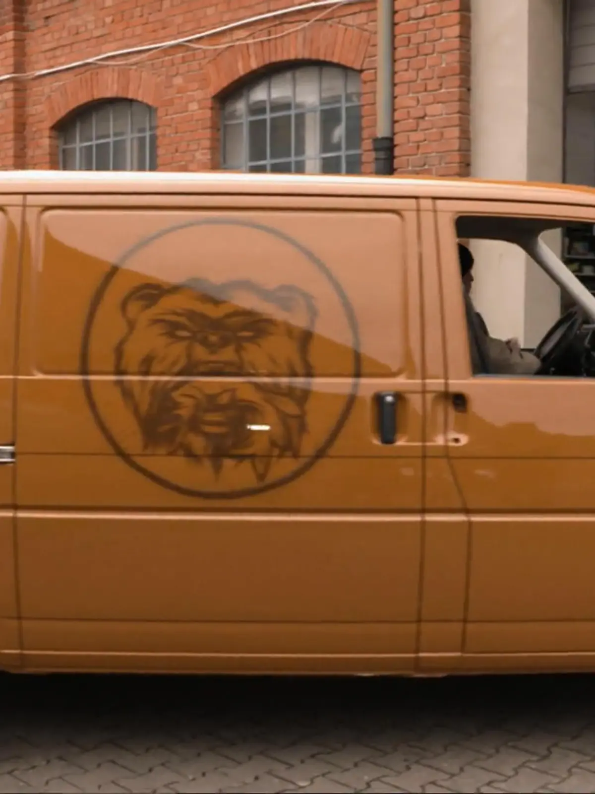 Bild zu: "'Die Tuningsprofis' machen den T4 bereit für die große Übergabe"