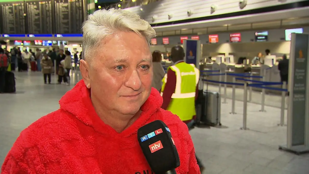 Ganz emotional! Darum will Hubert Fella unbedingt bis zum 7. Februar im Dschungel bleiben Plötzlich hat er Tränen in den Augen