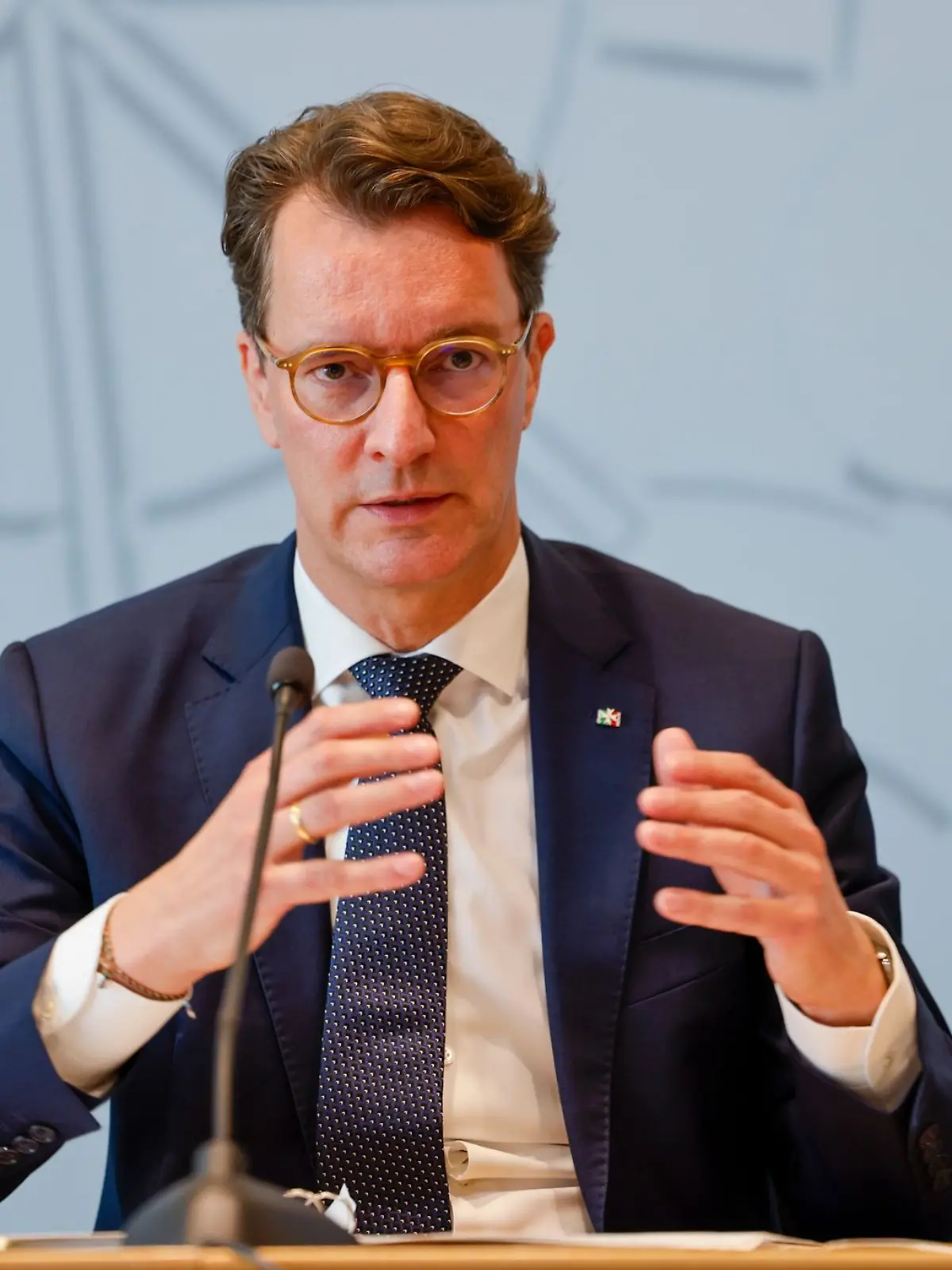 Bild zu: "Wüst blickt auf 2026"