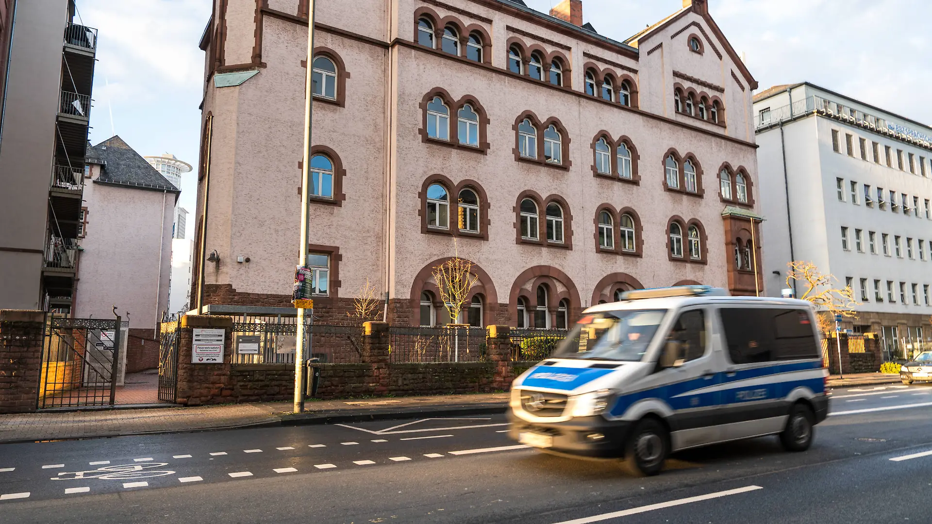 8-Jähriger seit Mittwochmorgen vermisst Großfahndung der Polizei läuft