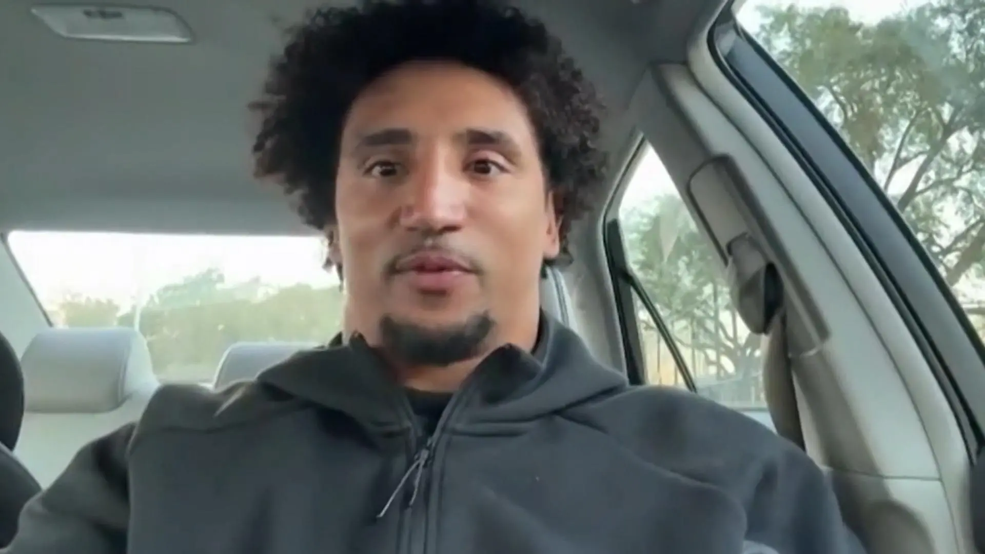 Kracher-Duell gegen sein Ex-Team! So sehr freut sich Jakob Johnson auf die Patriots NFL-Star mit Playoff-Tipp
