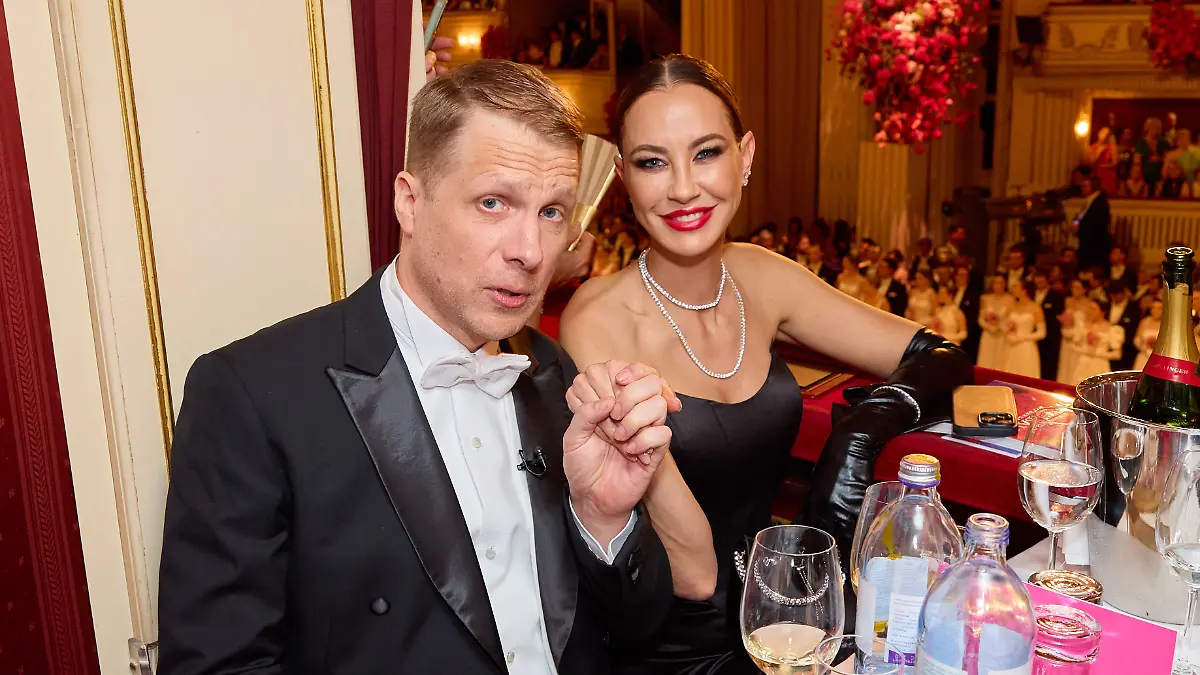 p678 vb k+ Opernball 2024, Oliver POCHER & Sandy MEYER-WöLDEN