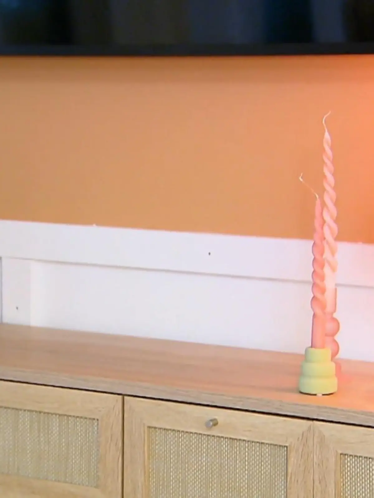 Bild zu: "Karo setzt auf Pfirsich"