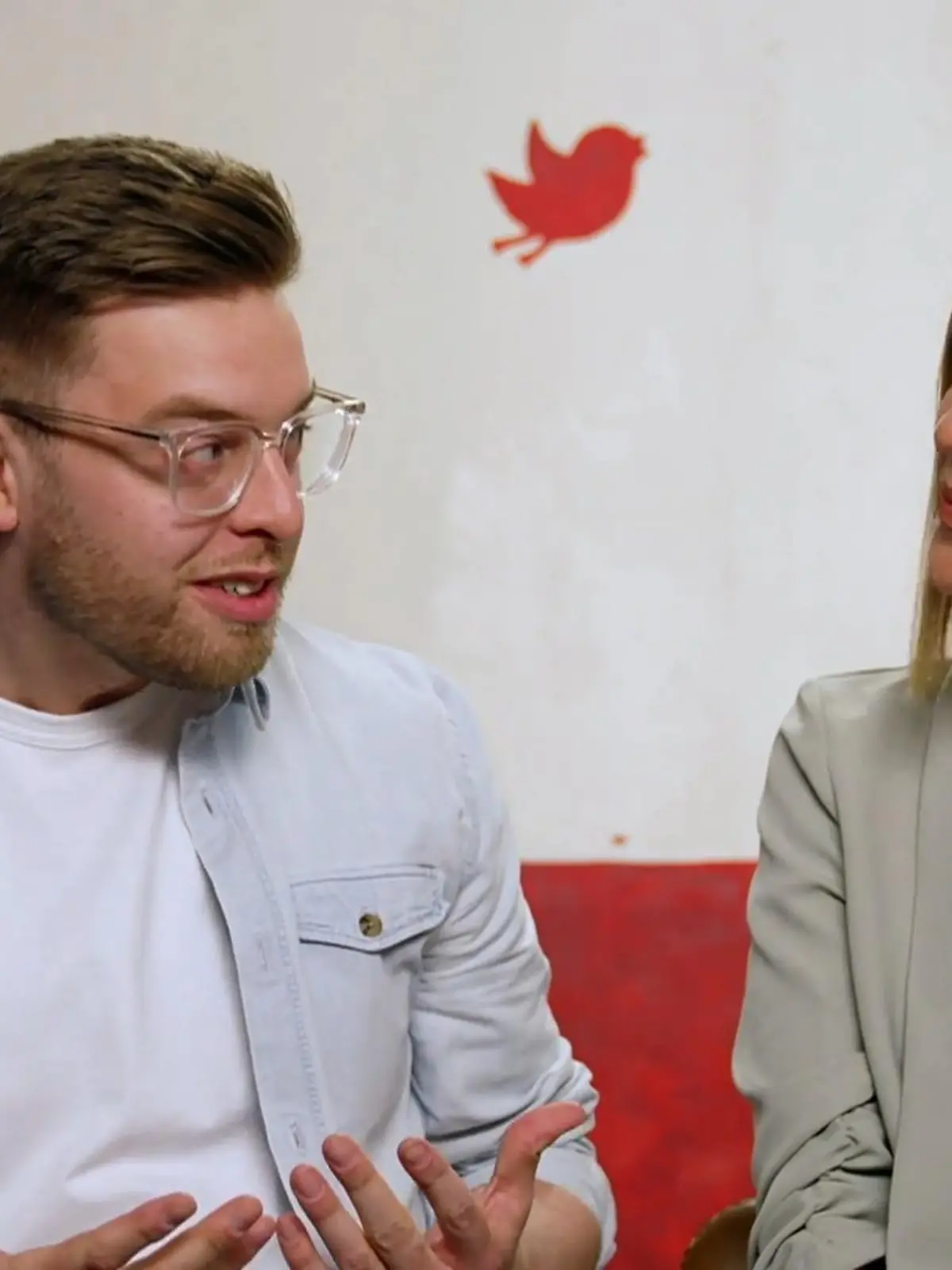 Bild zu: "Fabian ist nach dem Date rundum happy"