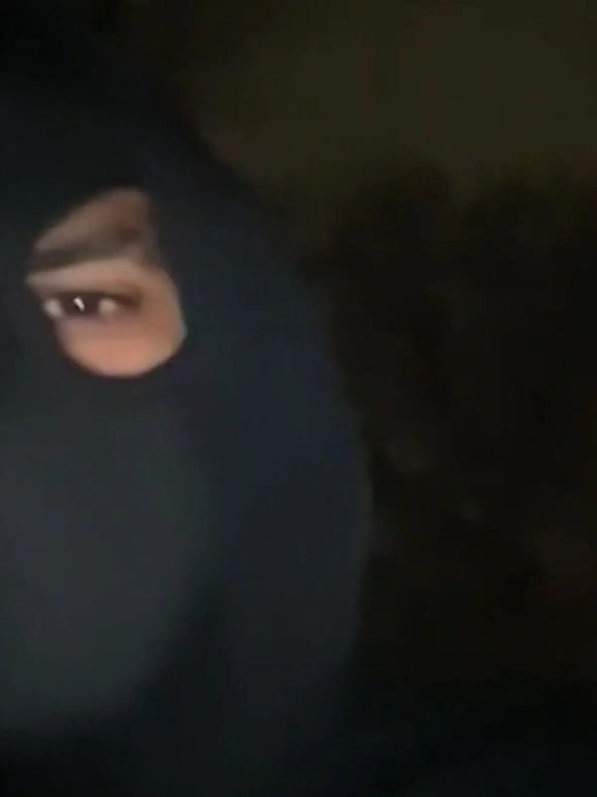 Bild zu: "Polizei lacht über ihn! Verbrecher (22) bringt sich DAMIT selbst in den Knast"