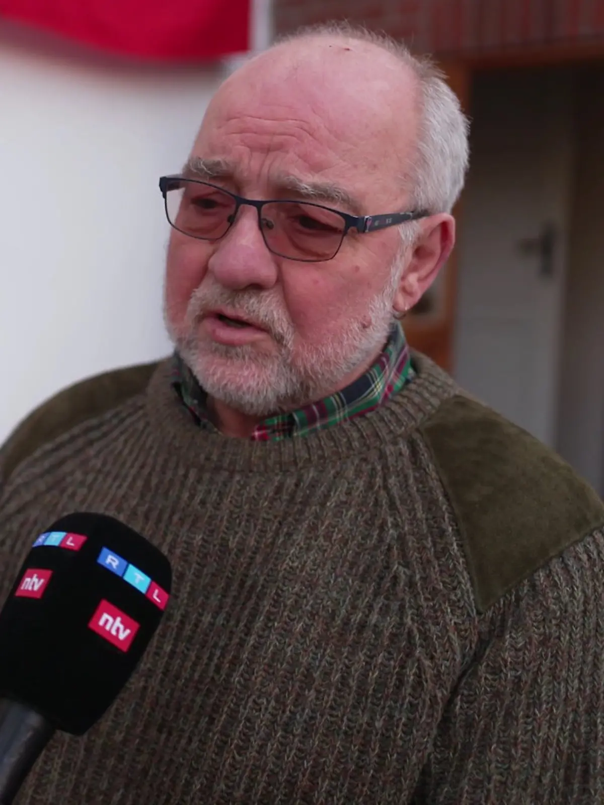 Bild zu: "„Finger weg von Grönland!” Schleswig-Holsteiner reagieren auf Trumps Pläne"