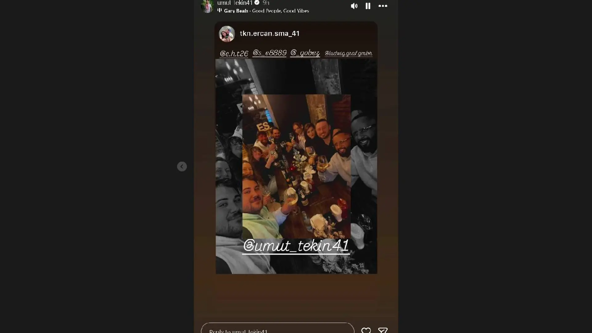 Umut Tekin hat den letzten Abend vor dem Dschungel-Abenteuer mit Freunden verbracht.