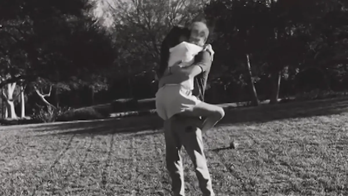 Seltene Einblicke! Meghan teilt diesen intimen Liebesmoment mit Prinz Harry Gefilmt von Tochter Lilibet