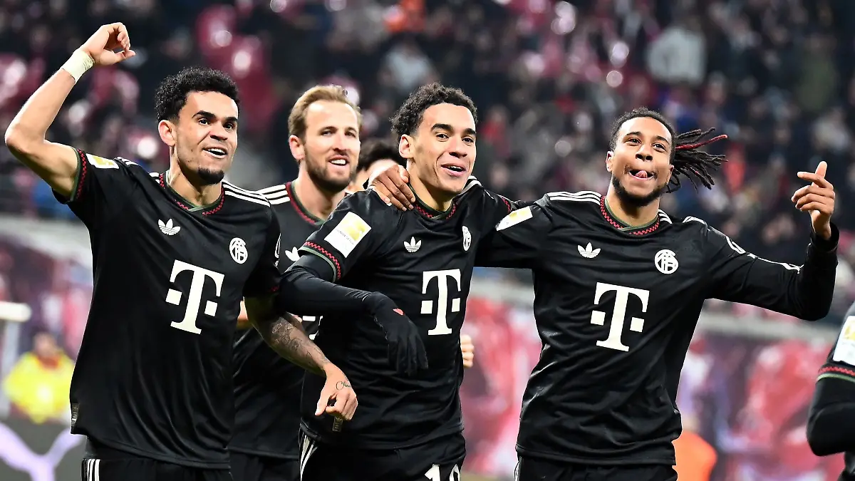 Vier gewinnt: Die Bayern-Offensive mit Luis Diaz, Harry Kane, Jamal Musiala und Michael Olise (v.l.).
