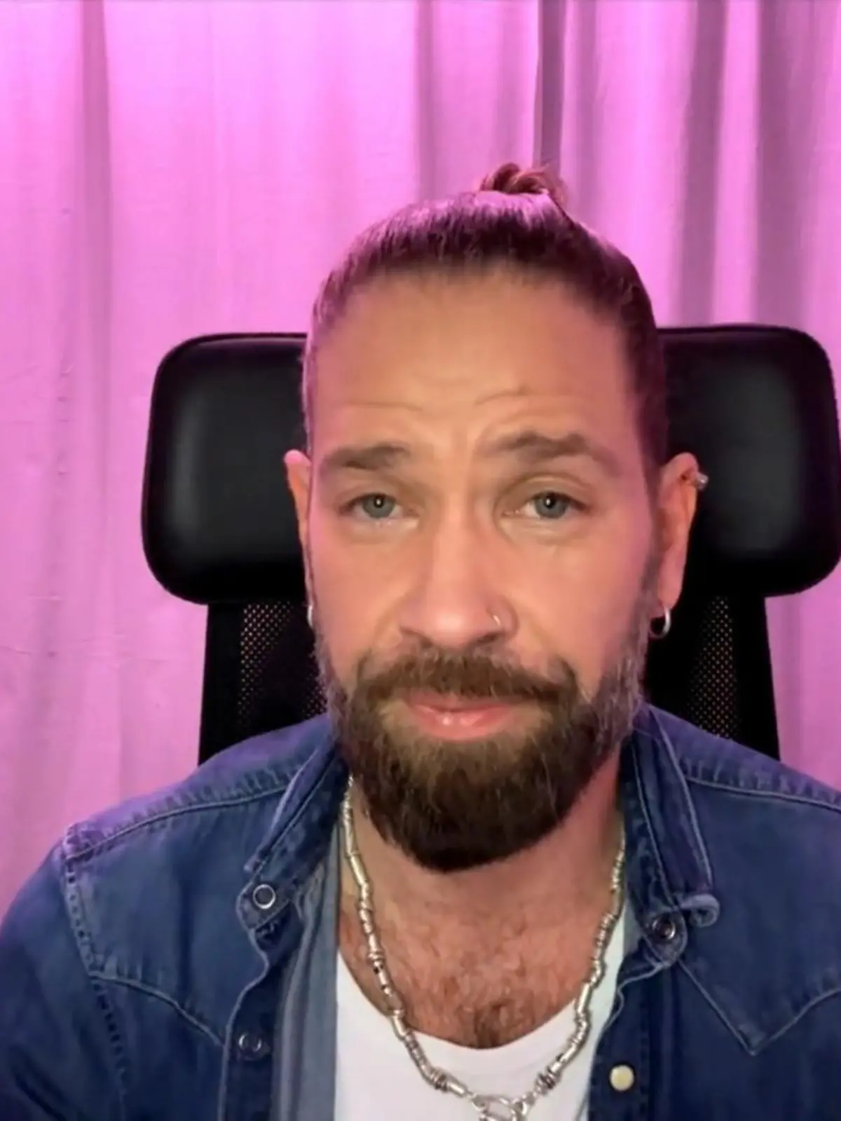 Bild zu: "Davidstern-Skandal! Wie wird Gil Ofarim sich im Dschungelcamp verhalten?"