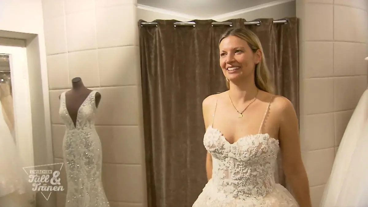 Schockverliebt in Modell Nr. 2 Acht Kleider?