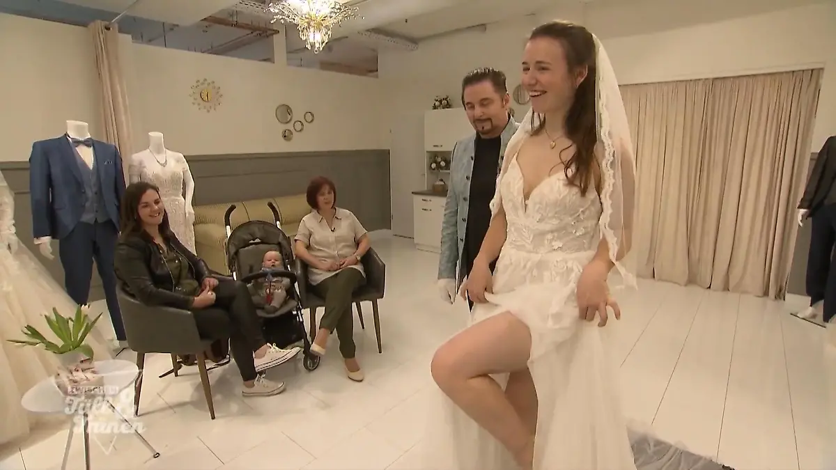 Der Schlitz hat es Vanessa angetan Ist es auch genug?