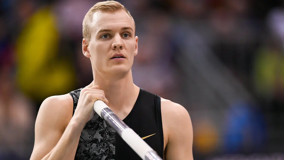 ARCHIV - 31.01.2020, Baden-Württemberg, Rheinstetten: Leichtathletik: INDOOR-Meeting Karlsruhe, Sam Kendricks aus den USA beim Stabhochsprung. (zu dpa: «Stabhochsprung-Weltmeister Kendricks nach Positivtest in Quarantäne») Foto: Tom Weller/dpa +++ dpa-Bildfunk +++