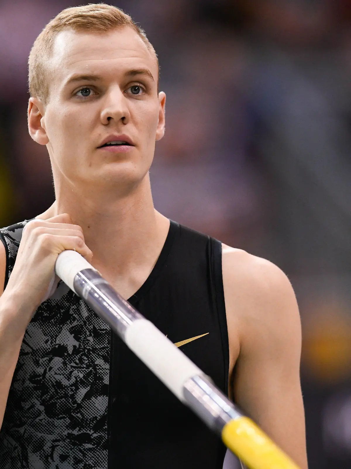 ARCHIV - 31.01.2020, Baden-Württemberg, Rheinstetten: Leichtathletik: INDOOR-Meeting Karlsruhe, Sam Kendricks aus den USA beim Stabhochsprung. (zu dpa: «Stabhochsprung-Weltmeister Kendricks nach Positivtest in Quarantäne») Foto: Tom Weller/dpa +++ dpa-Bildfunk +++