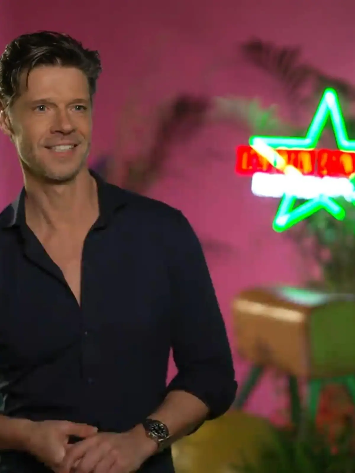 Bild zu: "Trennungsschmerz vor Dschungelcamp 2026? DAS machen die Promis mit ihren Kindern"