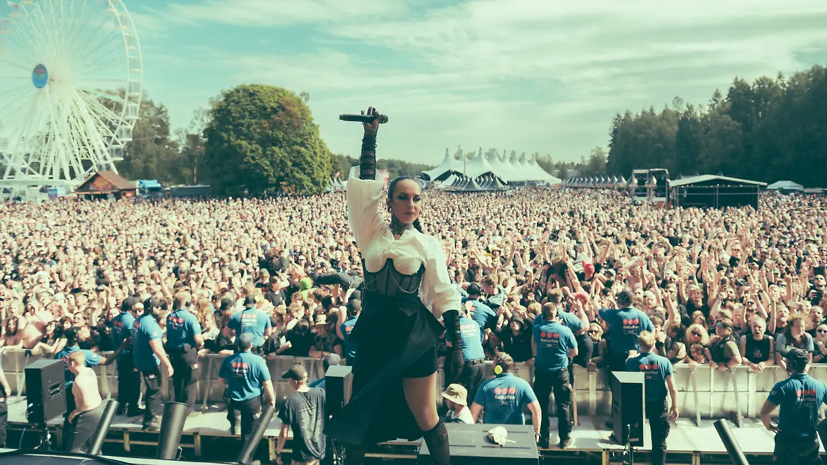 Tatiana _ Jinjer - photo credit_Jake Owens.png