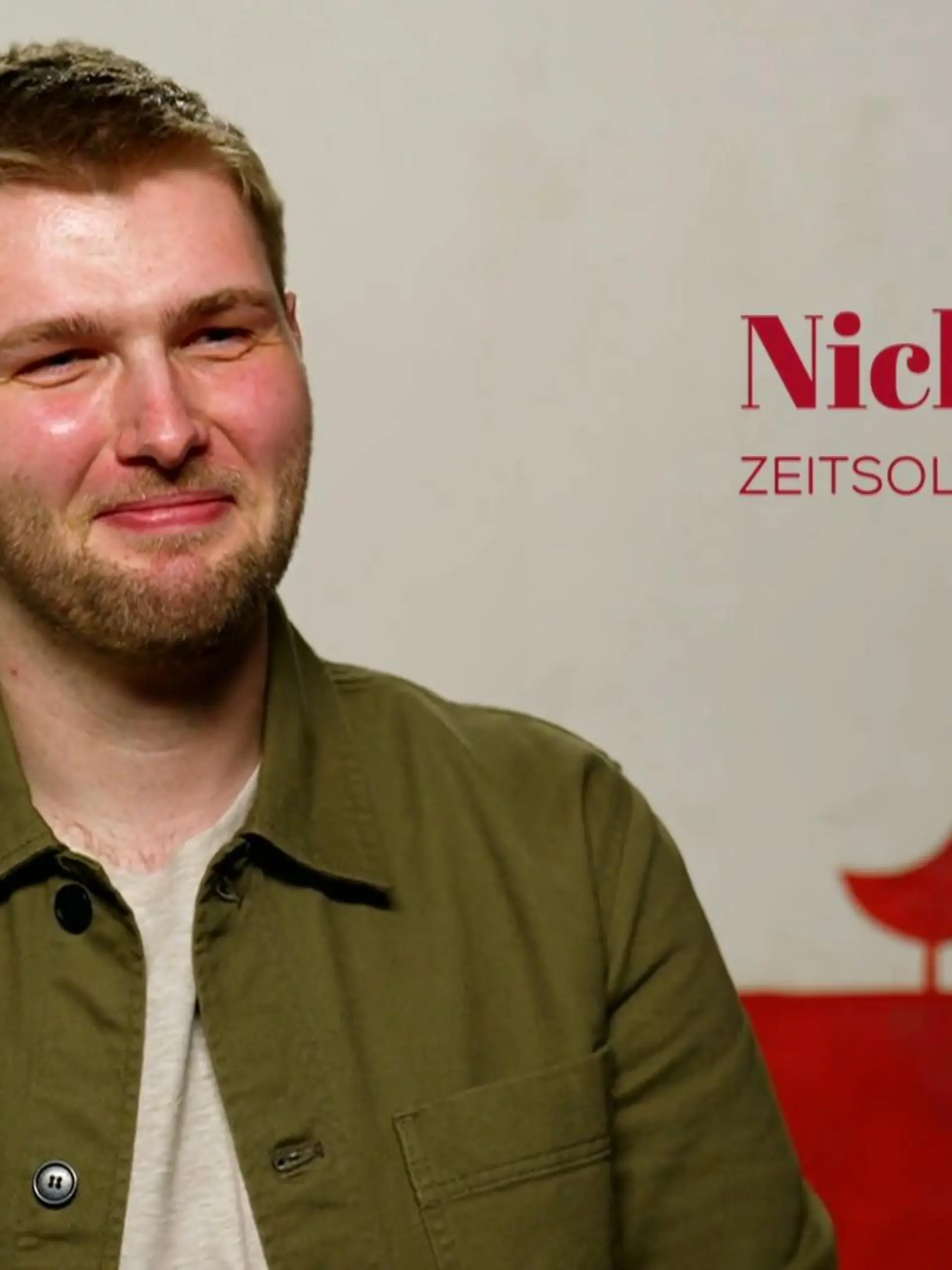 Bild zu: "Nick outet sich extra für "First Dates""