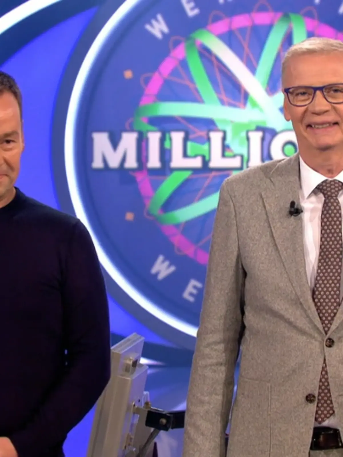 Peter Wachsmuth (li.) darf sich weiterhin bei Günther Jauch behaupten