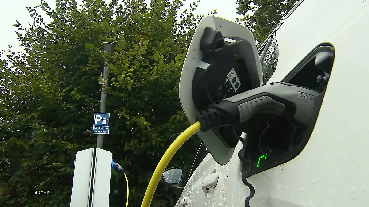 Bund-will-mit-neuer-F-rderung-Elektromobilit-t-st-rken-Zweifel-bleiben-gro-