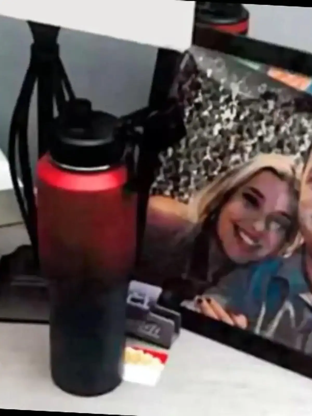 Bild zu: "Au-pair Mädchen und Gastvater verabreden Mord an seiner Gattin"