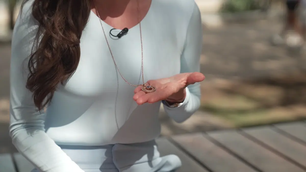Eine Freundin aus London hat den Anhänger für Simone Ballack entworfen. 