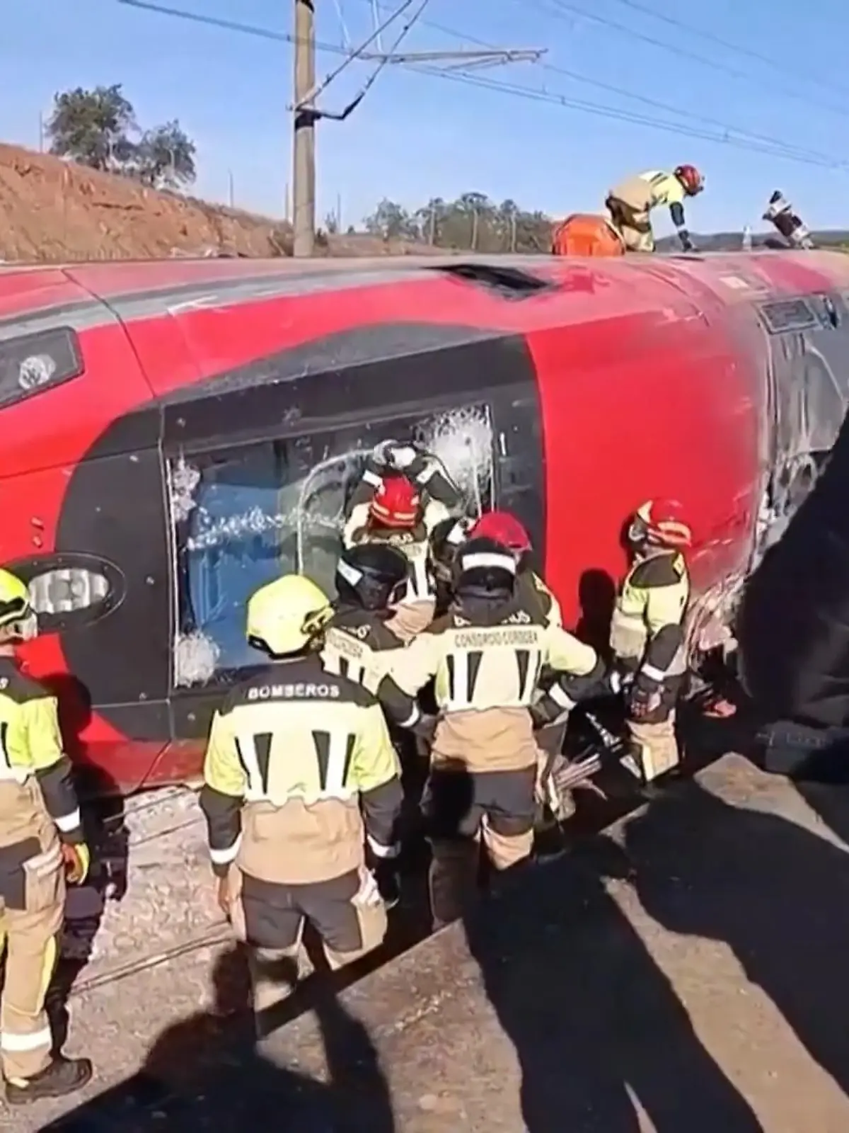 Bild zu: "Zugunglück in Spanien gibt weiterhin Rätsel auf"