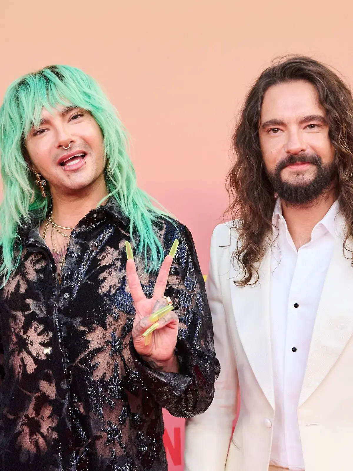 Bild zu: "Kaulitz-Twins sollen „Wetten, dass..?” moderieren – jetzt spricht Bills Ex-Flirt Jannik Kontalis"