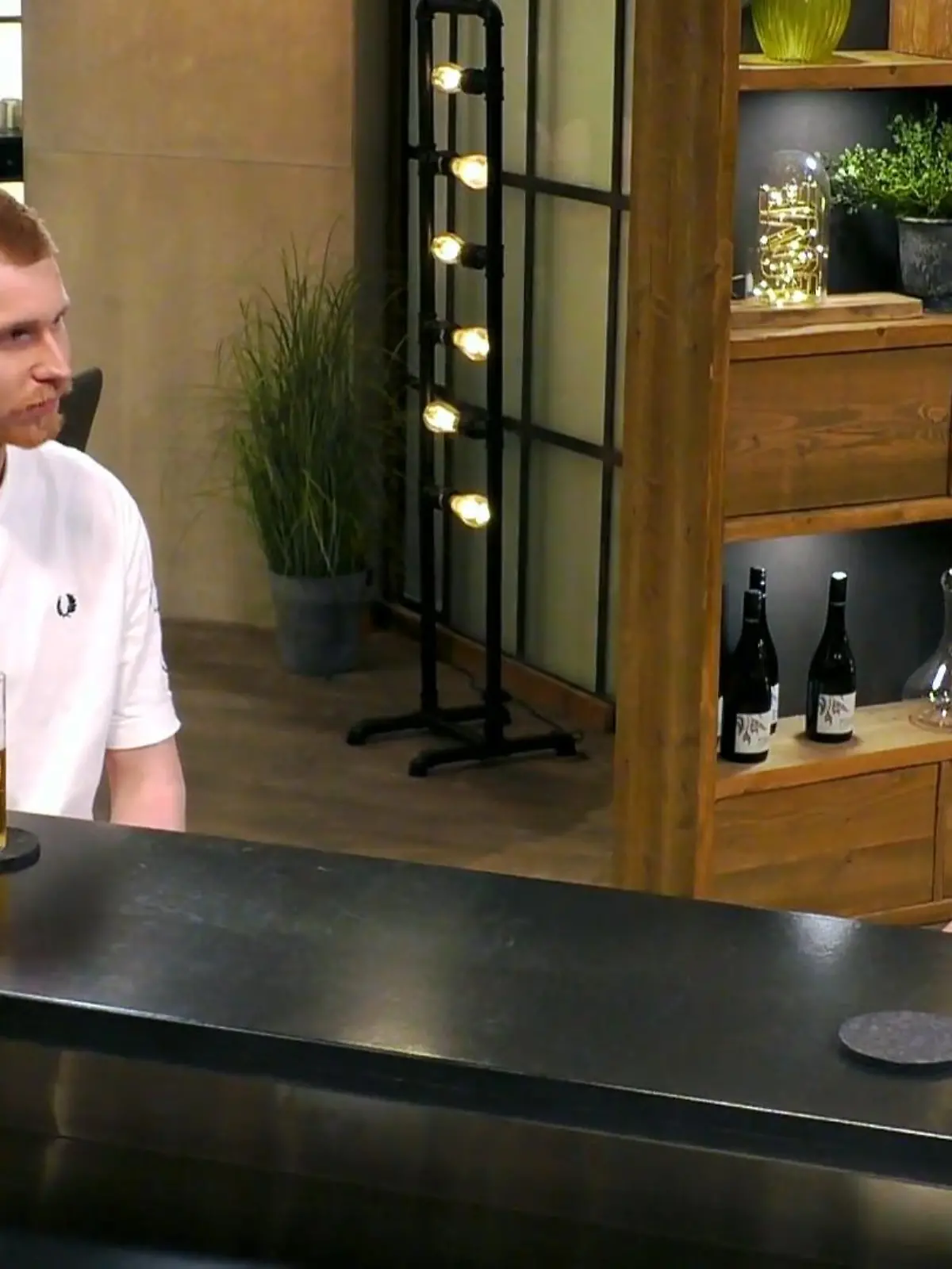 Bild zu: "Kann Niklas bei Christin punkten?"