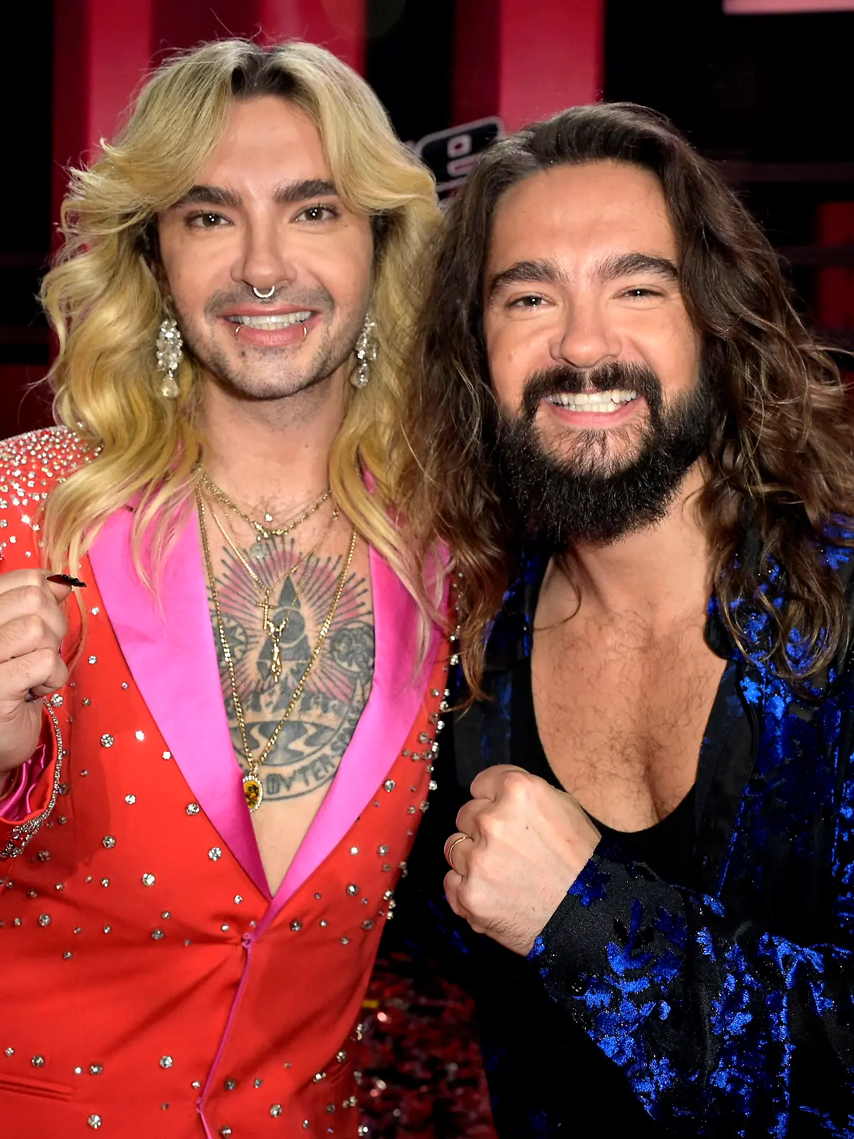 Bill Kaulitz und Tom Kaulitz im Finale der 13. Staffel der Castingshow The Voice of Germany 2023 im Studio H Berlin Adle