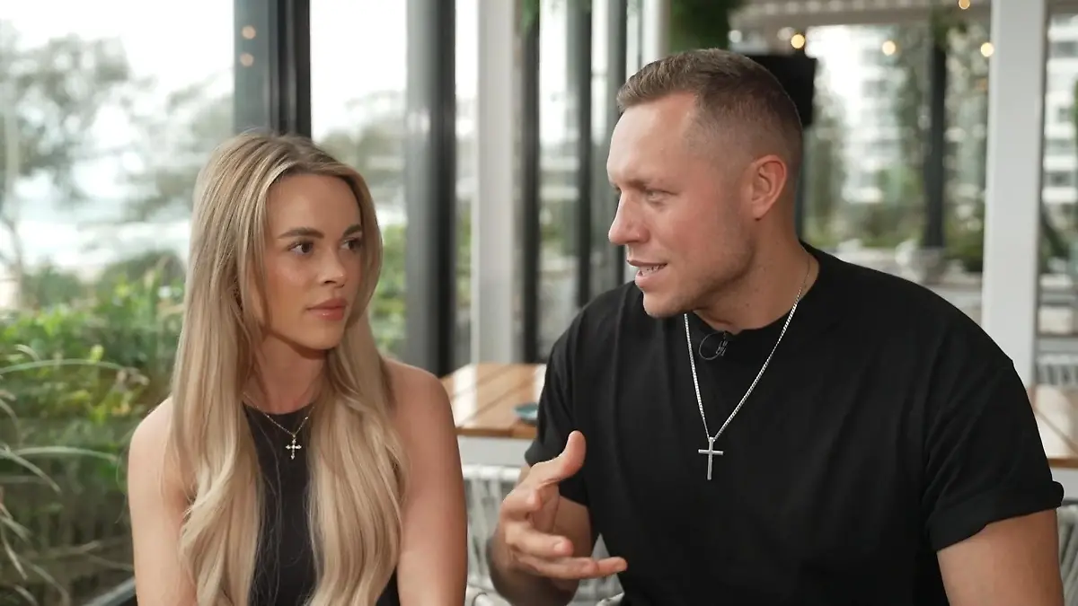 „Devoter Charakter!" Dschungelcamper Patrick Romer rechnet mit Ex-Freundin Antonia ab Seit dem Sommerhaus in der Kritik