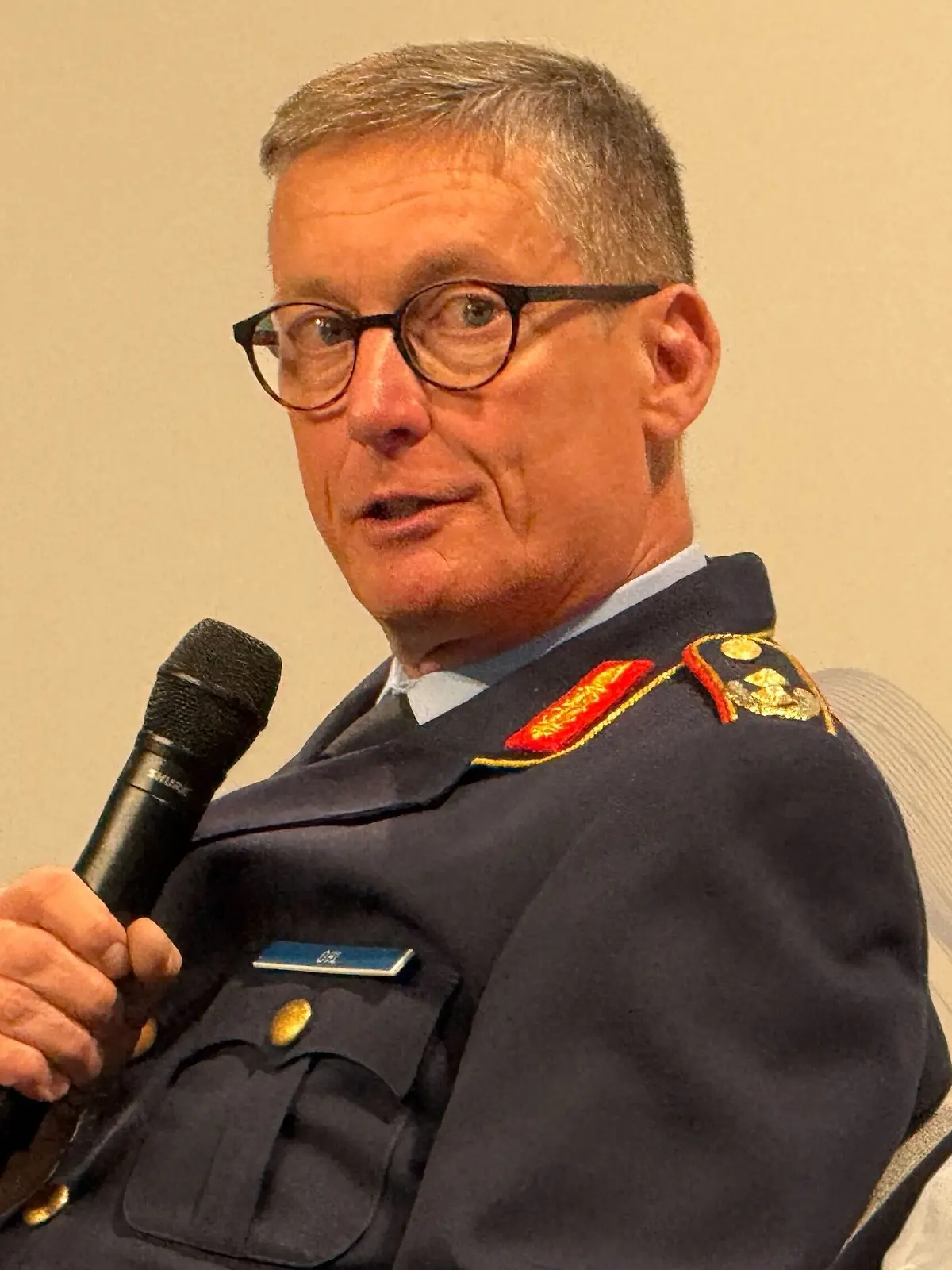 Bild zu: "Bundeswehr-Offizier warnt: Wir leben nicht mehr in Frieden!"