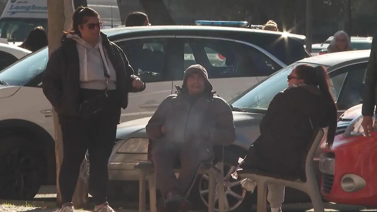 Nach Zugunglück in Cordoba – Angehörige suchen ihre Liebsten 40 Menschen kommen ums Leben