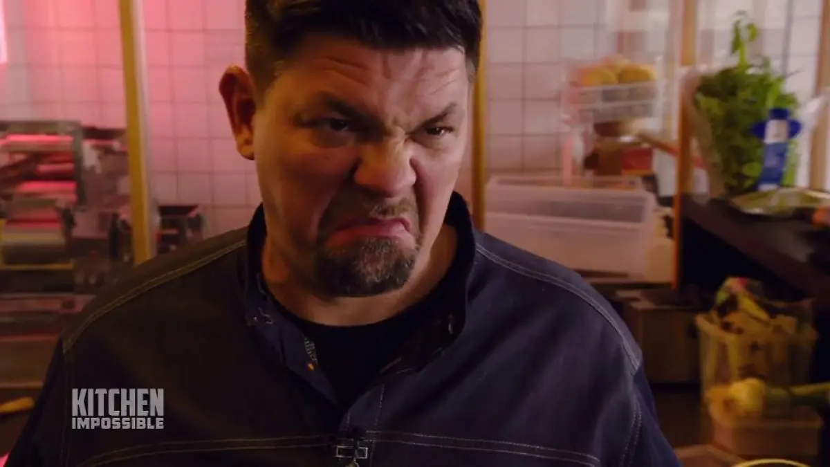 Mälzers Brühe begeistert, die Nudeln eher weniger Irgendwie schmeckt das nicht