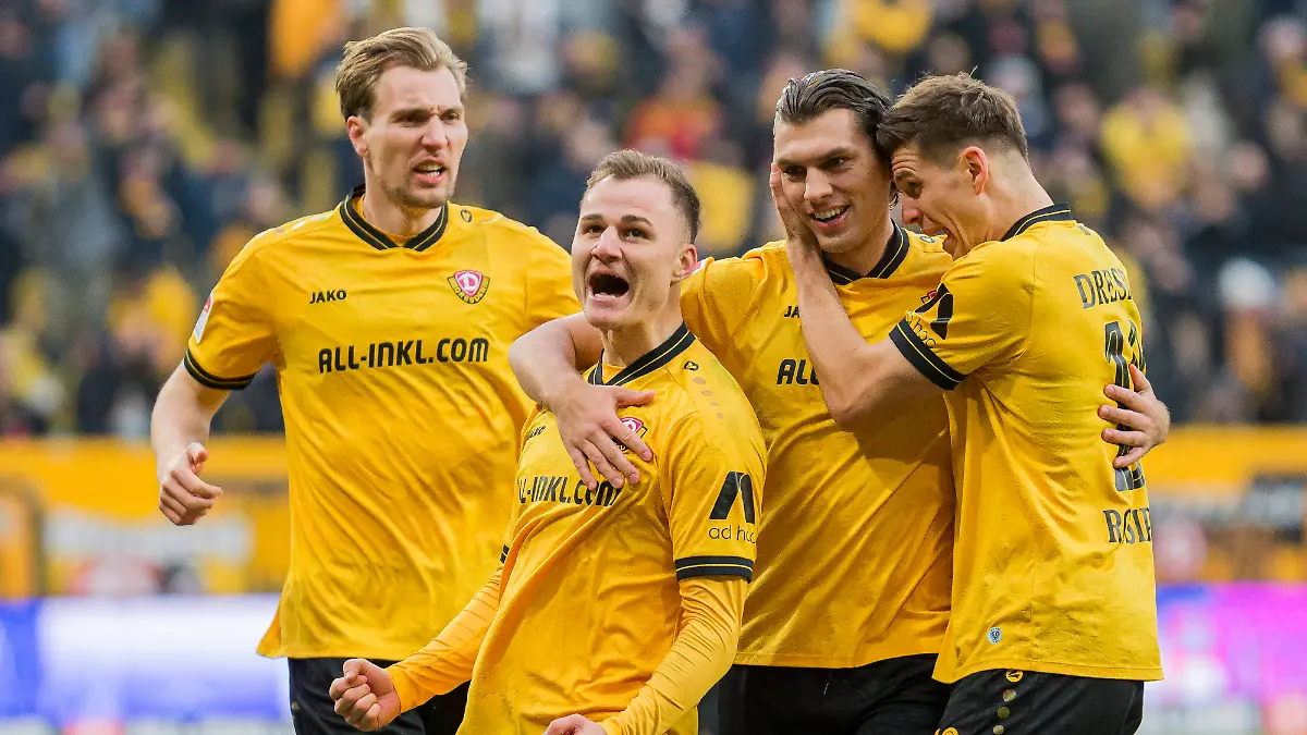 Jubel im Elb-Clásico? Das Topspiel der 2. Bundesliga 1. FC Magdeburg gegen Dynamo Dresden seht ihr bei NITRO im Free-TV oder auf RTL+ online im Livestream