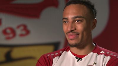 Bild von Meine Mama ist viel zu aufgeregt fürs Stadion!