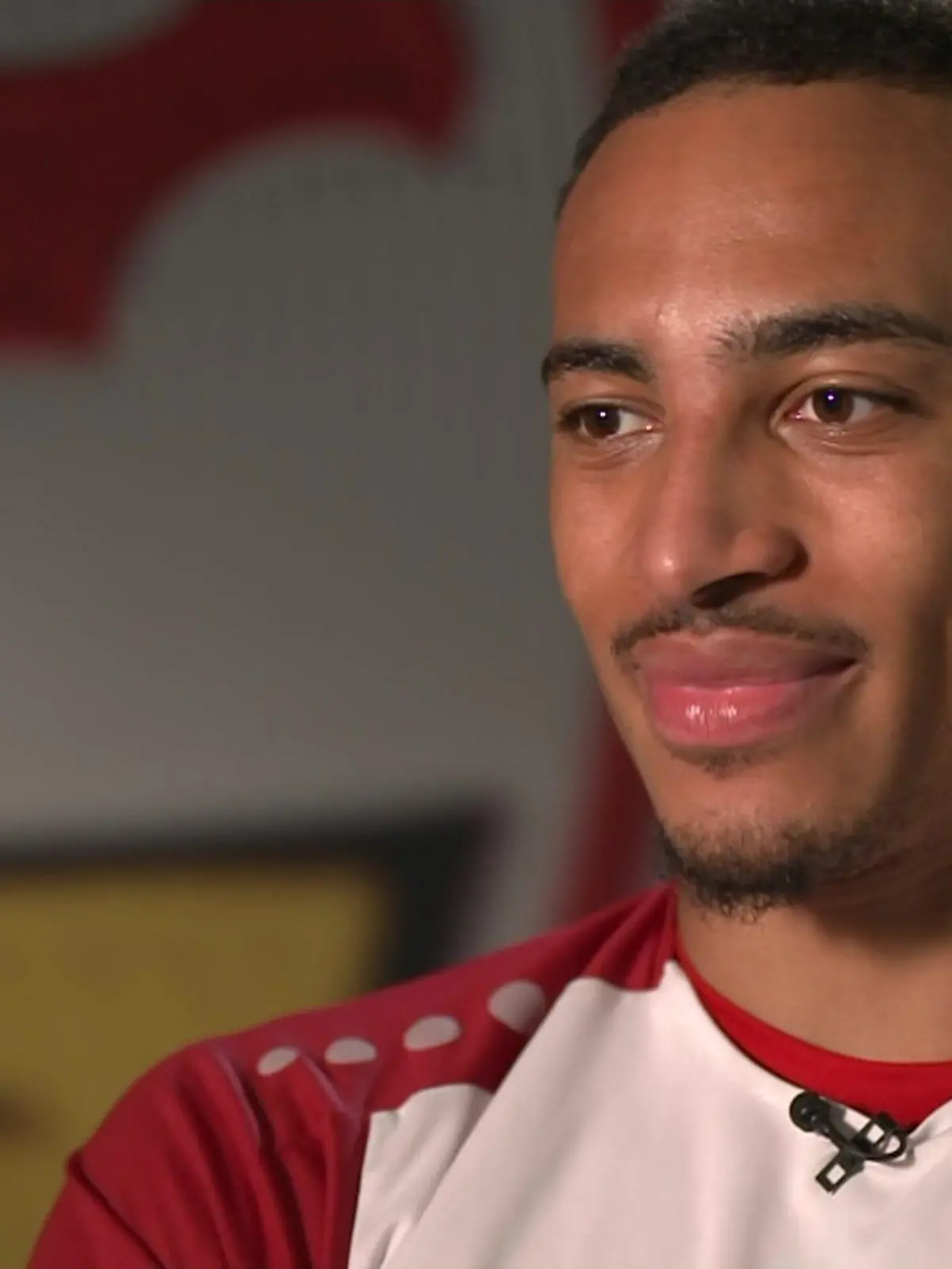 Bild zu: "Meine Mama ist viel zu aufgeregt fürs Stadion!"