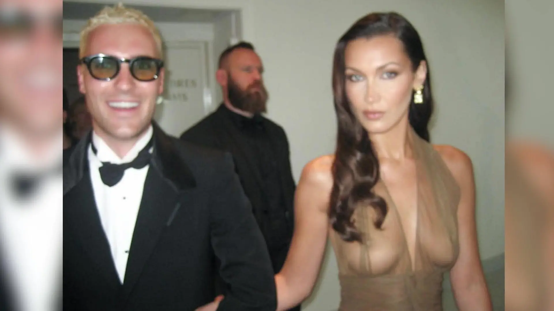Im durchsichtigen Kleid! Supermodel posiert für freizügige Geburtstagsgrüße Bella Hadid überrascht Freund
