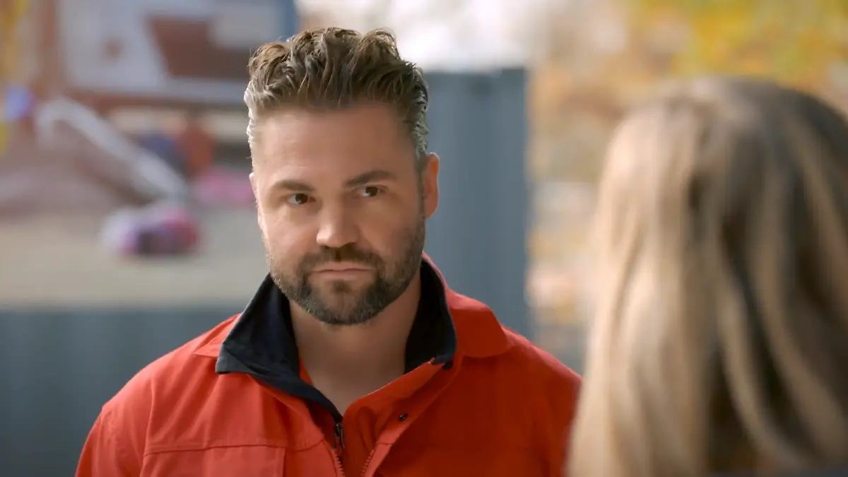 Micaela macht Bambi ein Jobangebot.