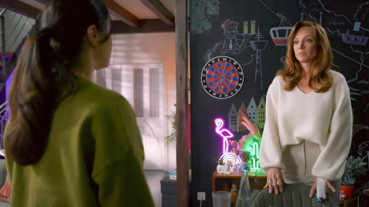 Dana erklärt sich gegenüber Esma Die „Unter uns“-Wochenvorschau (Teil 2)