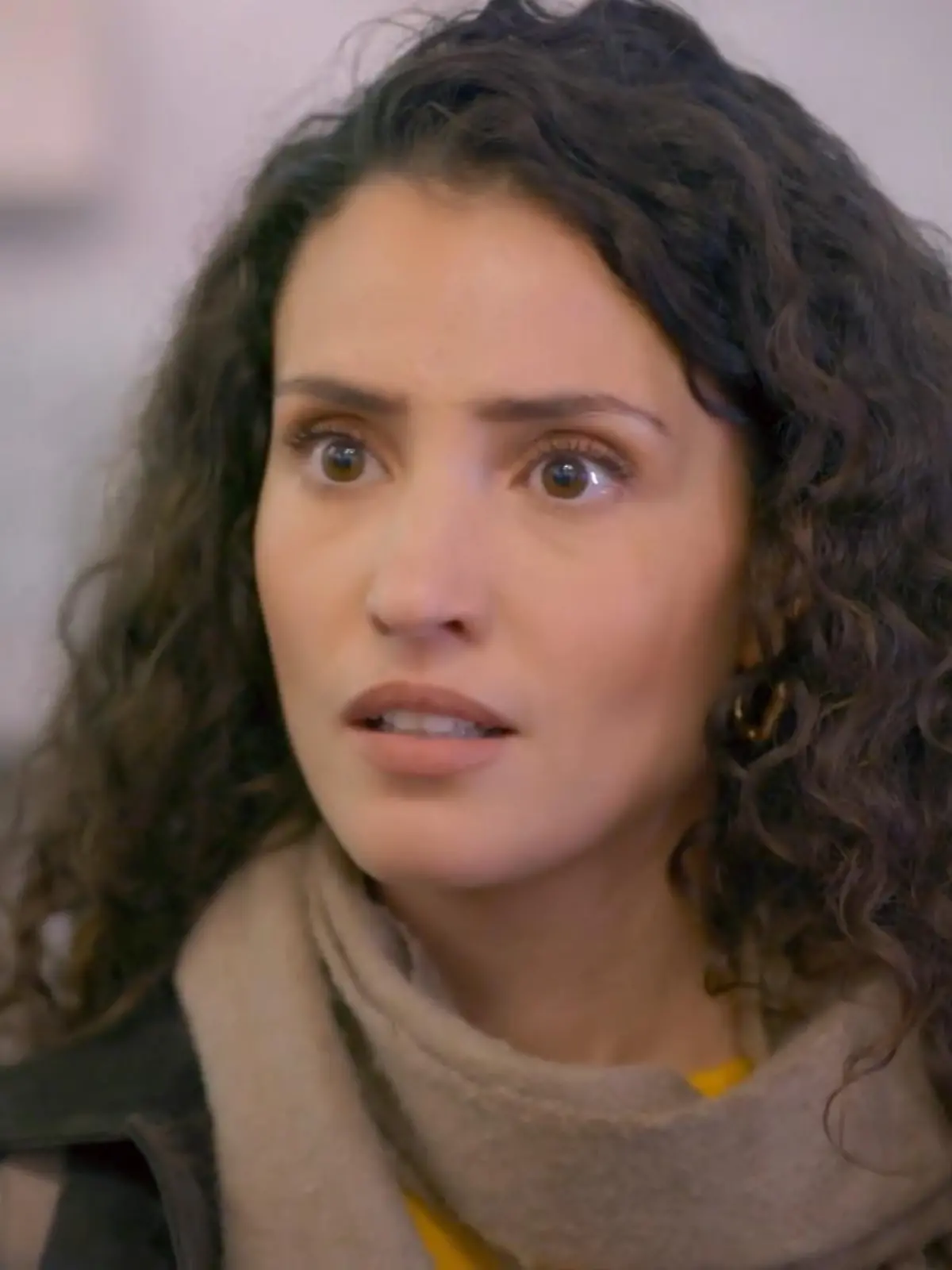 Unter uns: Naomi erfährt vom Tod ihrer Mutter