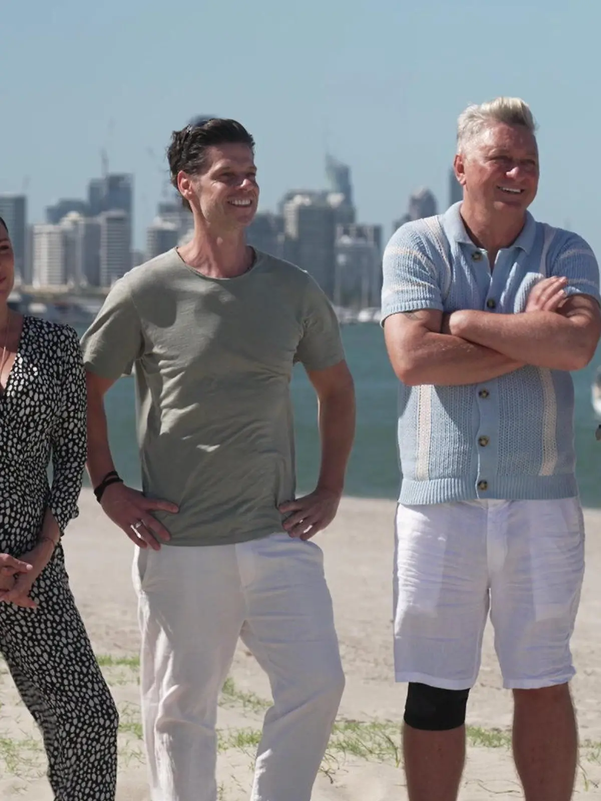 Bild zu: "Das Dschungelcamp 2026 geht los! Hier treffen die Promis auf Sonja Zietlow und Jan Köppen"