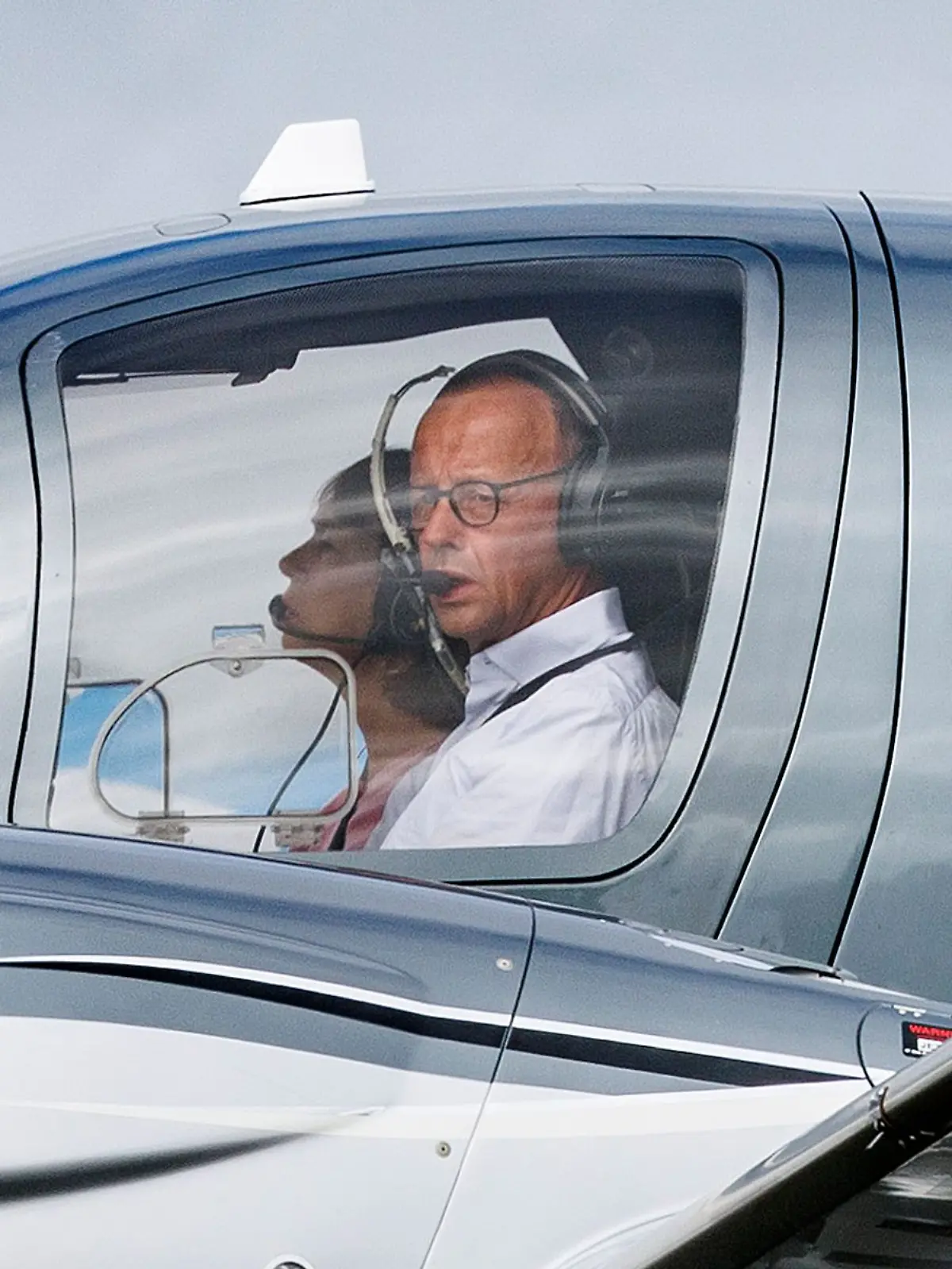 Polizei vereitlet Anschlag auf Merz’ Privatflugzeug