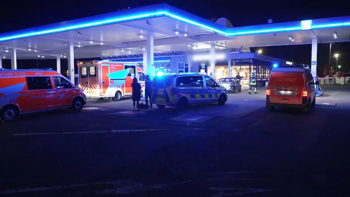 Sch-sse-in-K-ln-Polizeibeamter-bei-Festnahmeversuch-schwer-verletzt