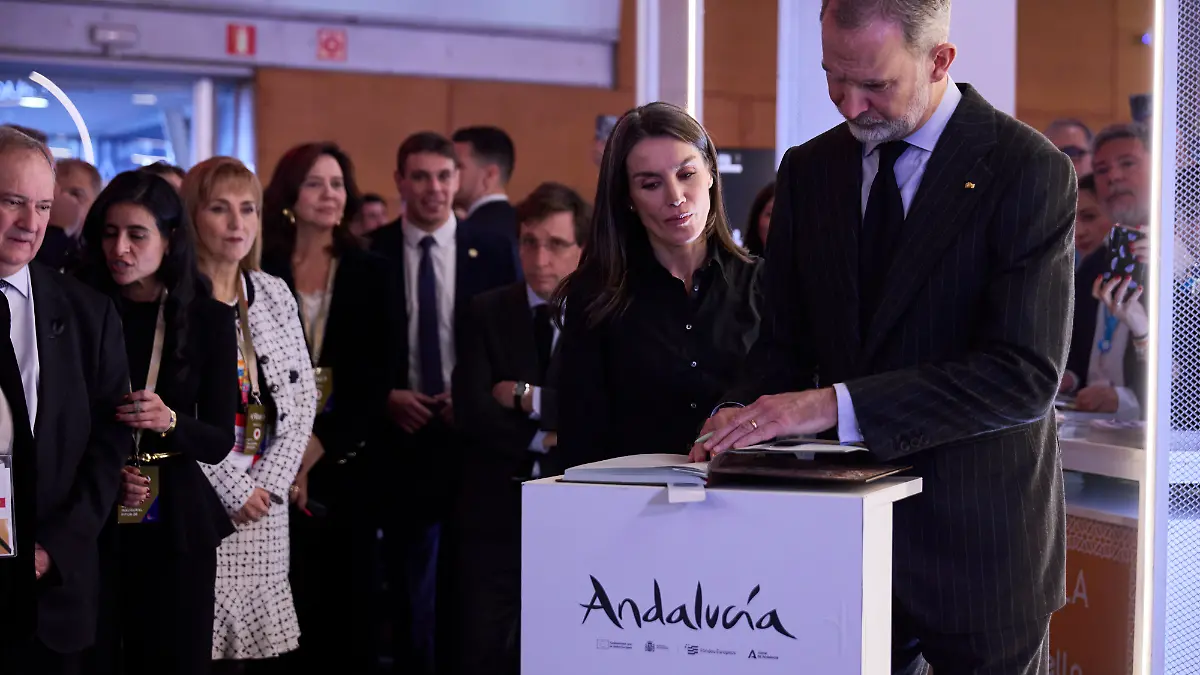 epi_1008354714_ACTIONPRESS FOTO ONLINE_action 49121437.jpg_Adel_ Letizia und Fe.jpg