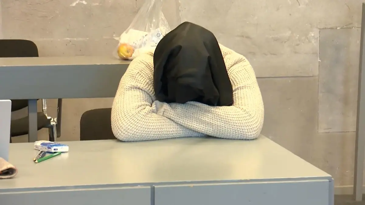 Karolina J. (19) wegen Mordes an 15-Jährigem vor Gericht Sommertag nimmt blutiges Ende!