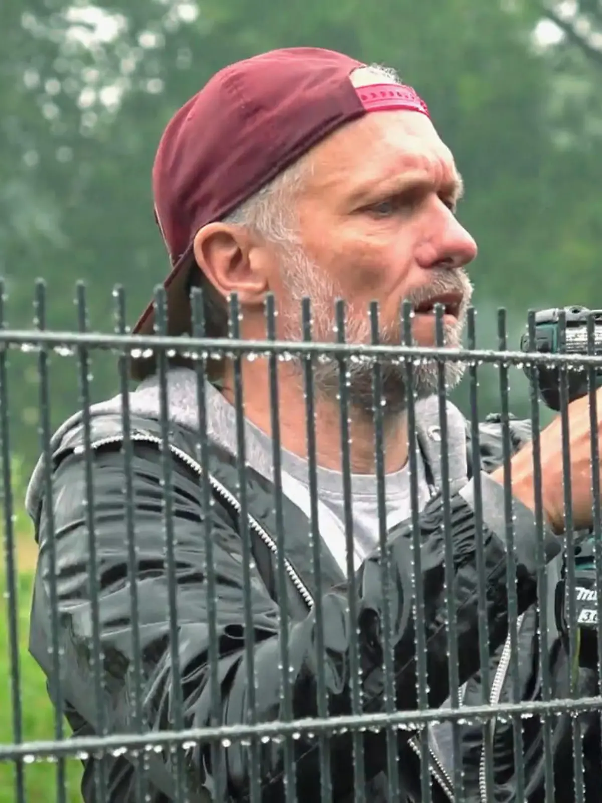 Bild zu: "Durchziehen trotz Regenfront"