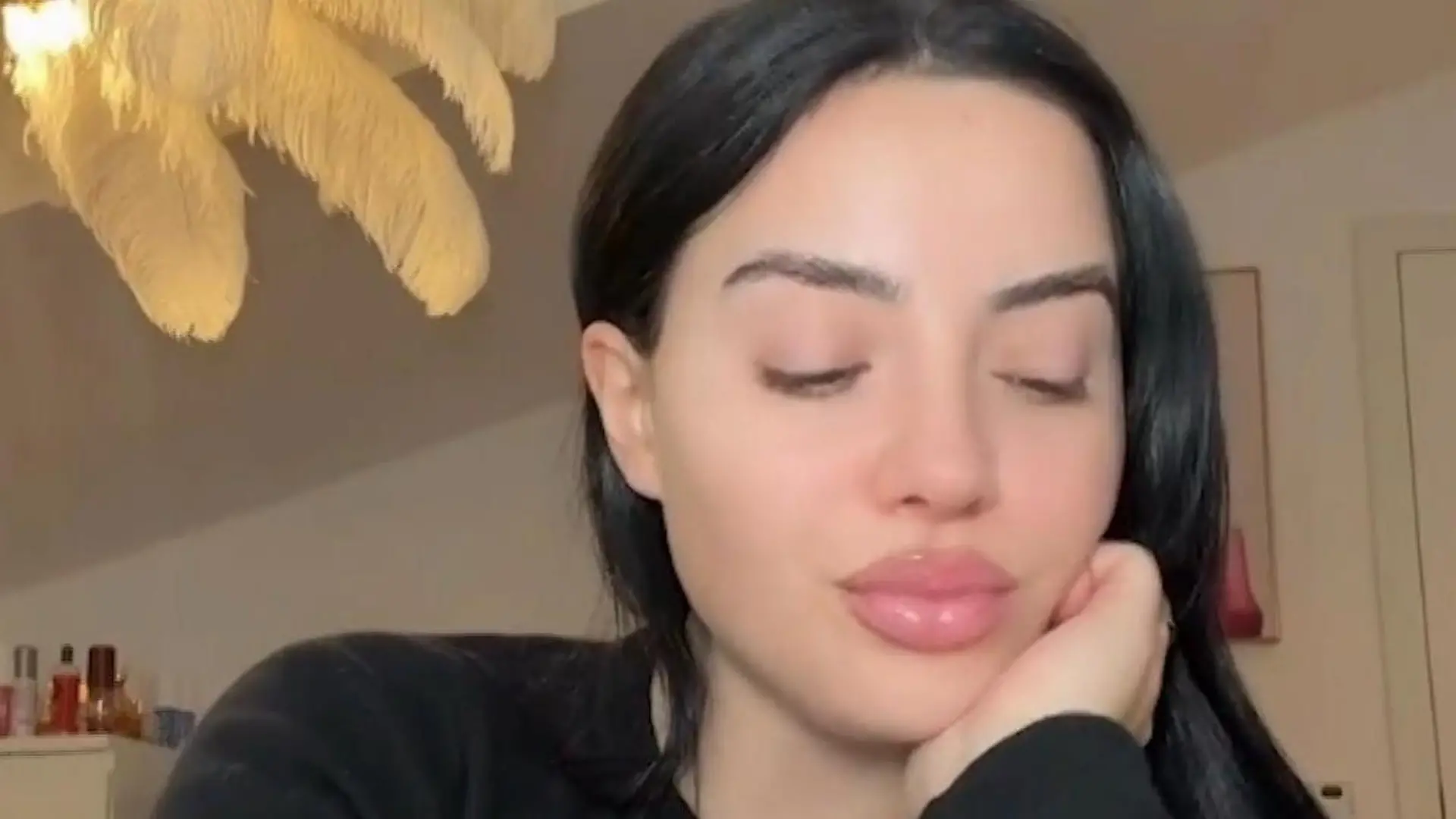 Wegen Knubbel am Kopf! Leyla Heiter muss gleich zweimal operiert werden