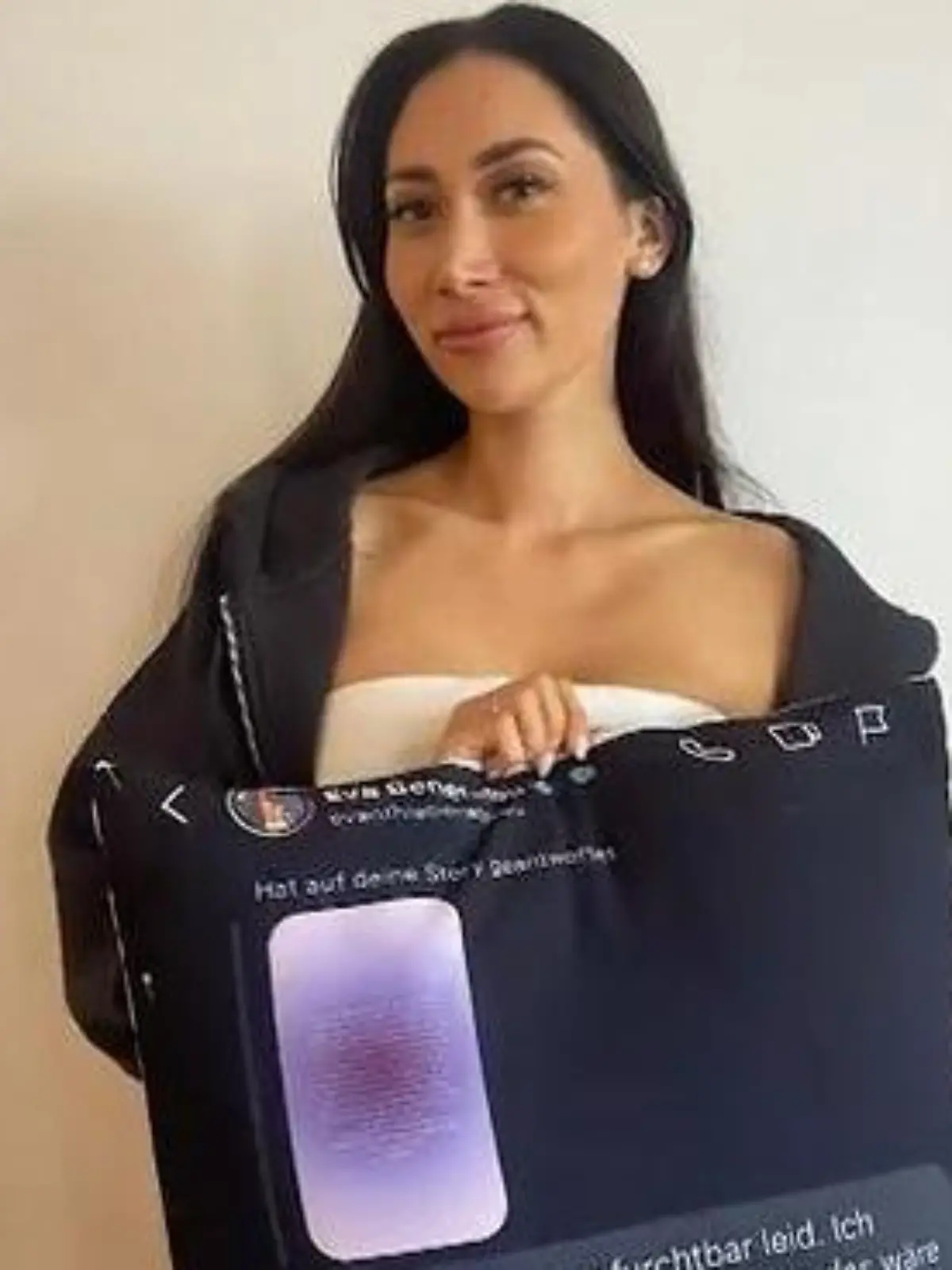 Bild zu: "Samira Yavuz zeigt pikante Botschaft an Eva auf Luxusartikel"