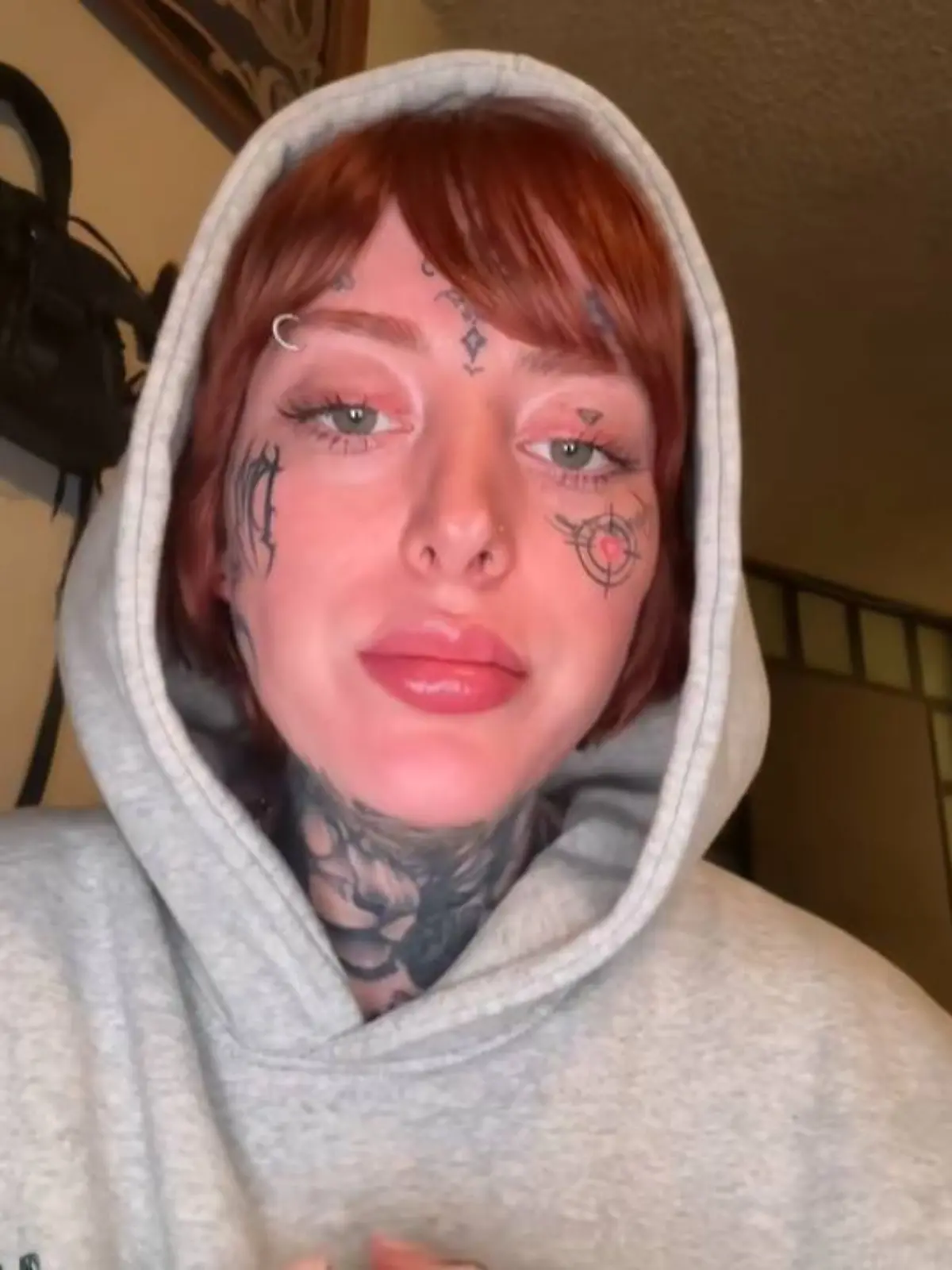 Kelly Medanie verrät in einem emotionalen Video, wie sie kurz nach der Geburt ihr Baby verloren hat.