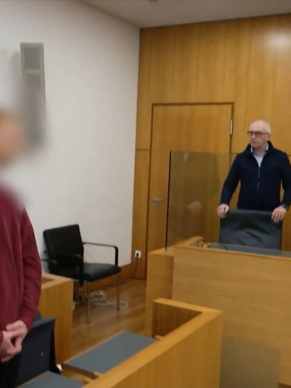 Bild zu: "Urteil gekippt: Mörder bekommt lebenslang!"